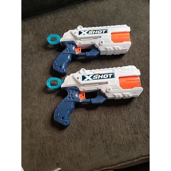Pair Of Zuru X Shot MK3 Guns XShot Toy Guns White Blue‎ Orange - Picture 3 of 6